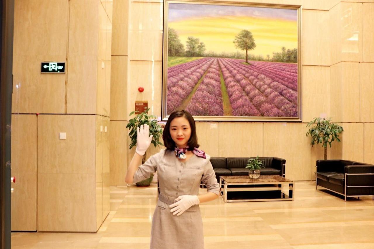 Lavande Hotel Guangzhou Shibi Metro Station Extérieur photo